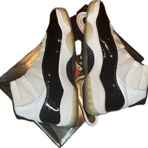 Air Jordan 11 Retro - Concord